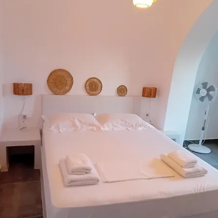 Lilian 2 Apartment Batsi (Andros)