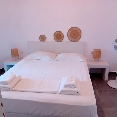 Lilian 2 Batsi (Andros)